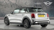 MINI Hatchback 1.5 Cooper Classic Premium 5dr Auto Petrol Hatchback
